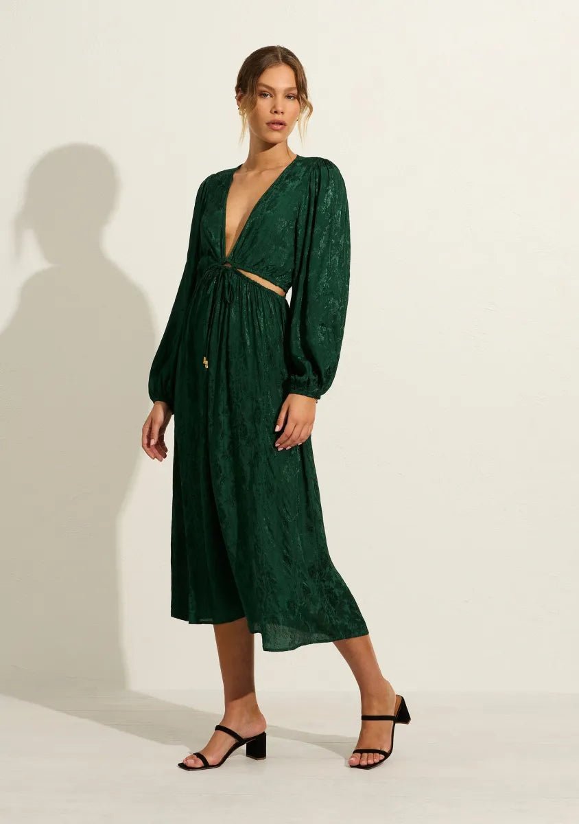 Recommended Alt Text
Side profile of the Auguste The Label Kaia Midi Dress in Emerald Green, showing the relaxed fit, midi length, and elegant sleeve drape - Endless Waves