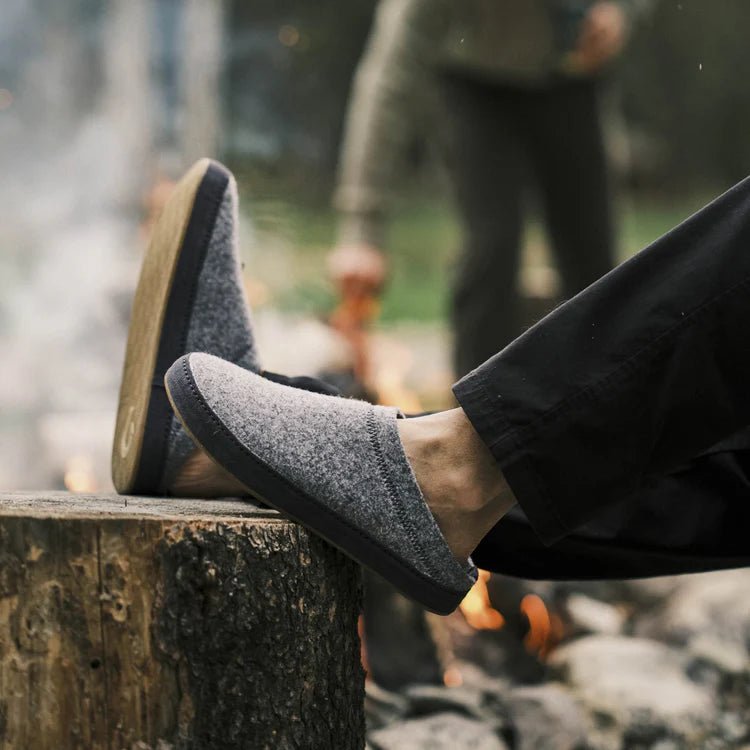 OluKai OluKai Men's Hamani Hulu Wool Mule Slippers Endless Waves