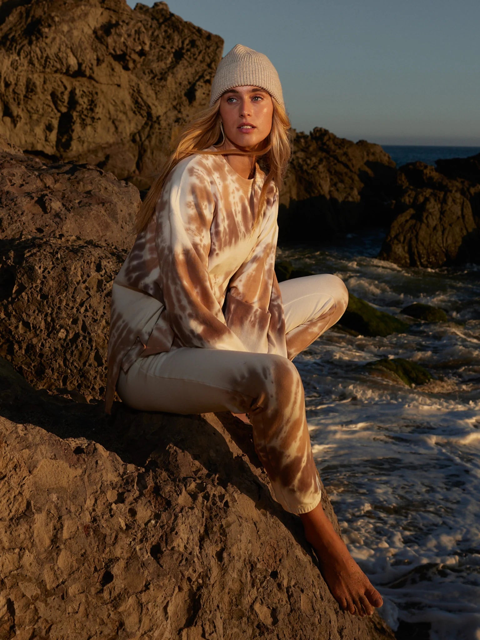 Neil Sweatshirt - Endless Waves