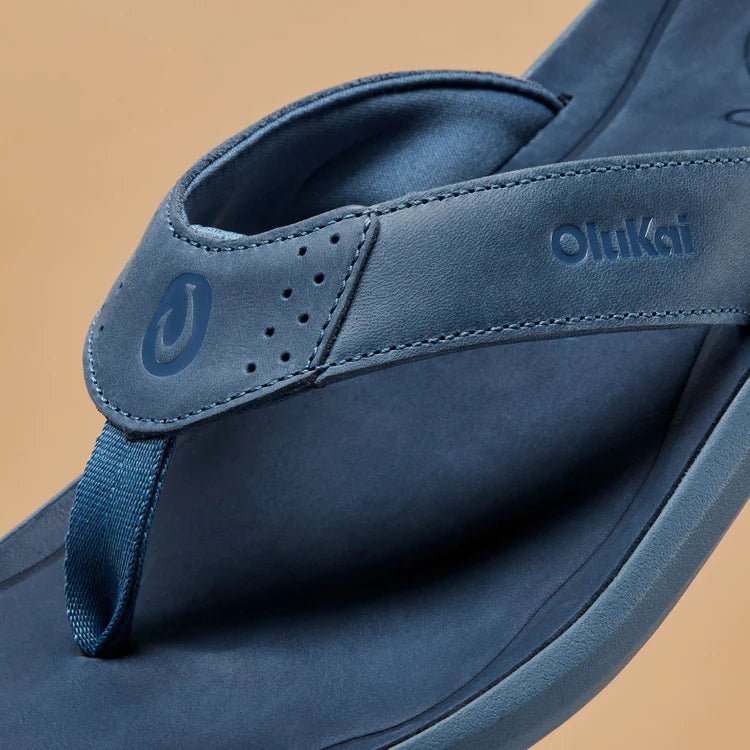 OluKai Men's Pili Waterproof Leather Flip Flops - Endless Waves