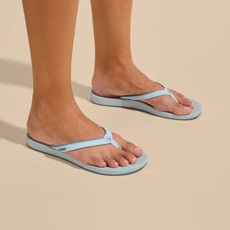 OluKai U‘i Sandal - Endless Waves
