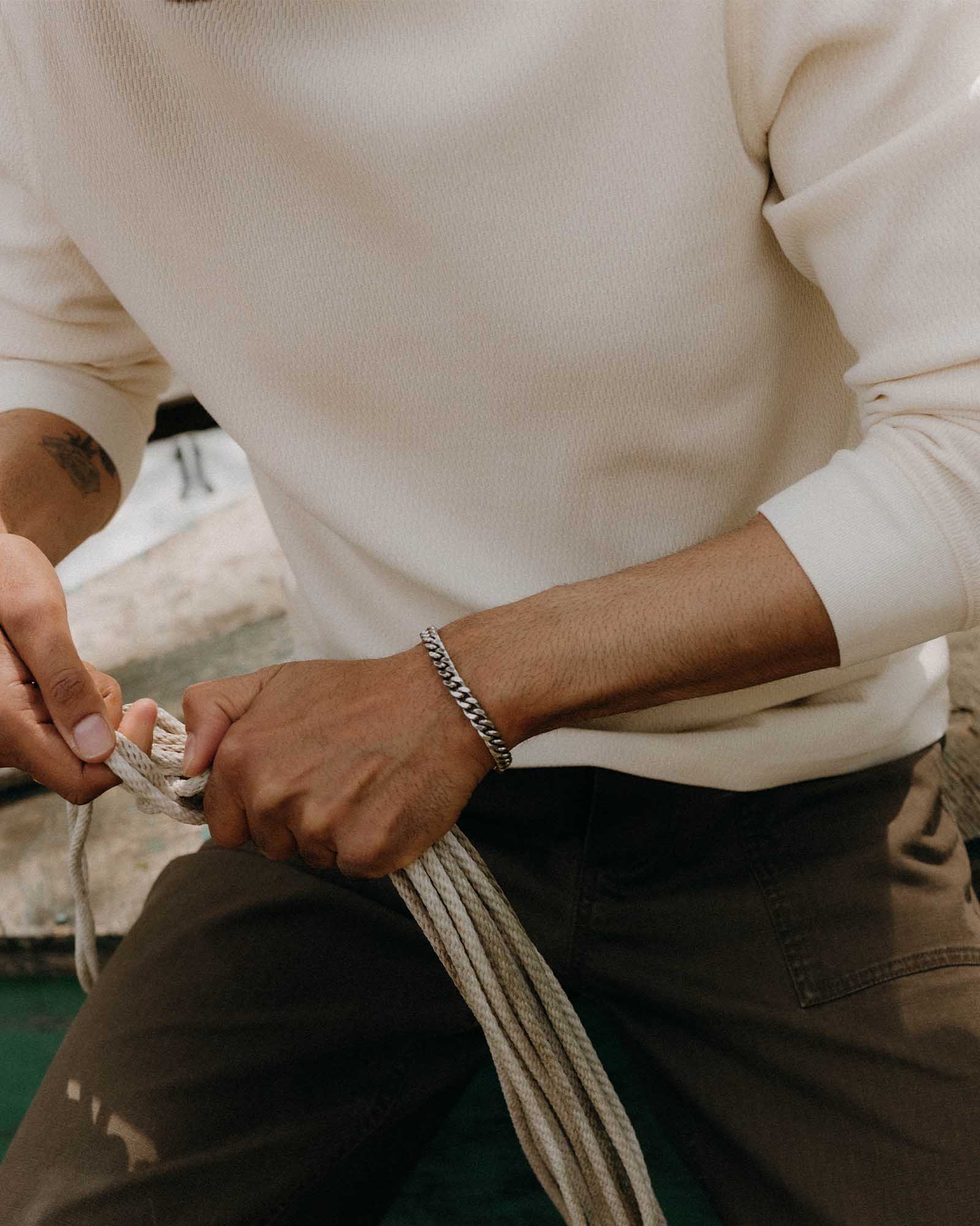 Taylor Stitch The Organic Cotton Crew - Endless Waves