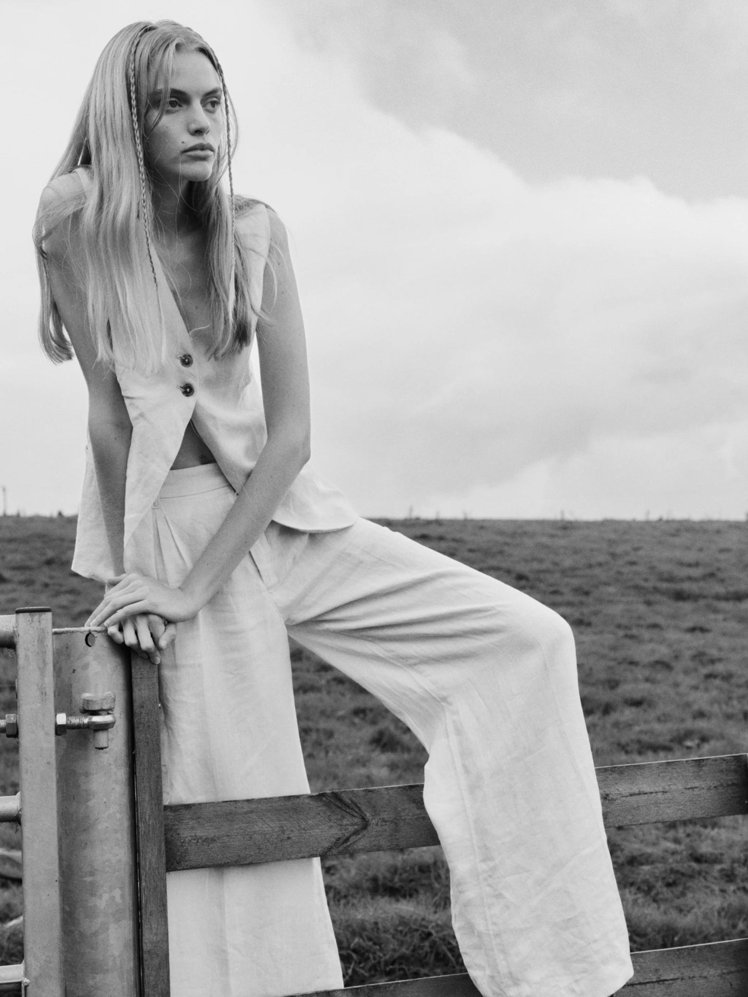 Zia Vest - Flax Linen - Endless Waves