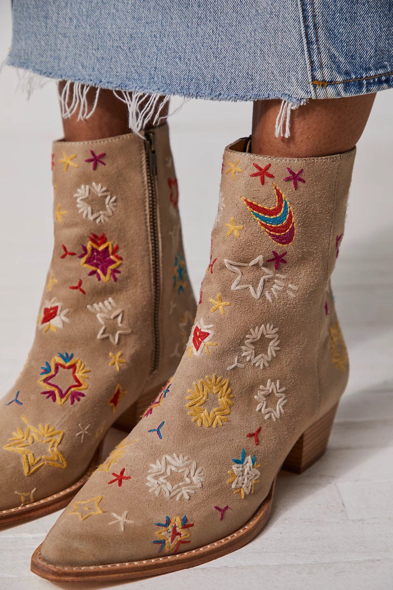 Bowers Embroidered Boots - Endless Waves