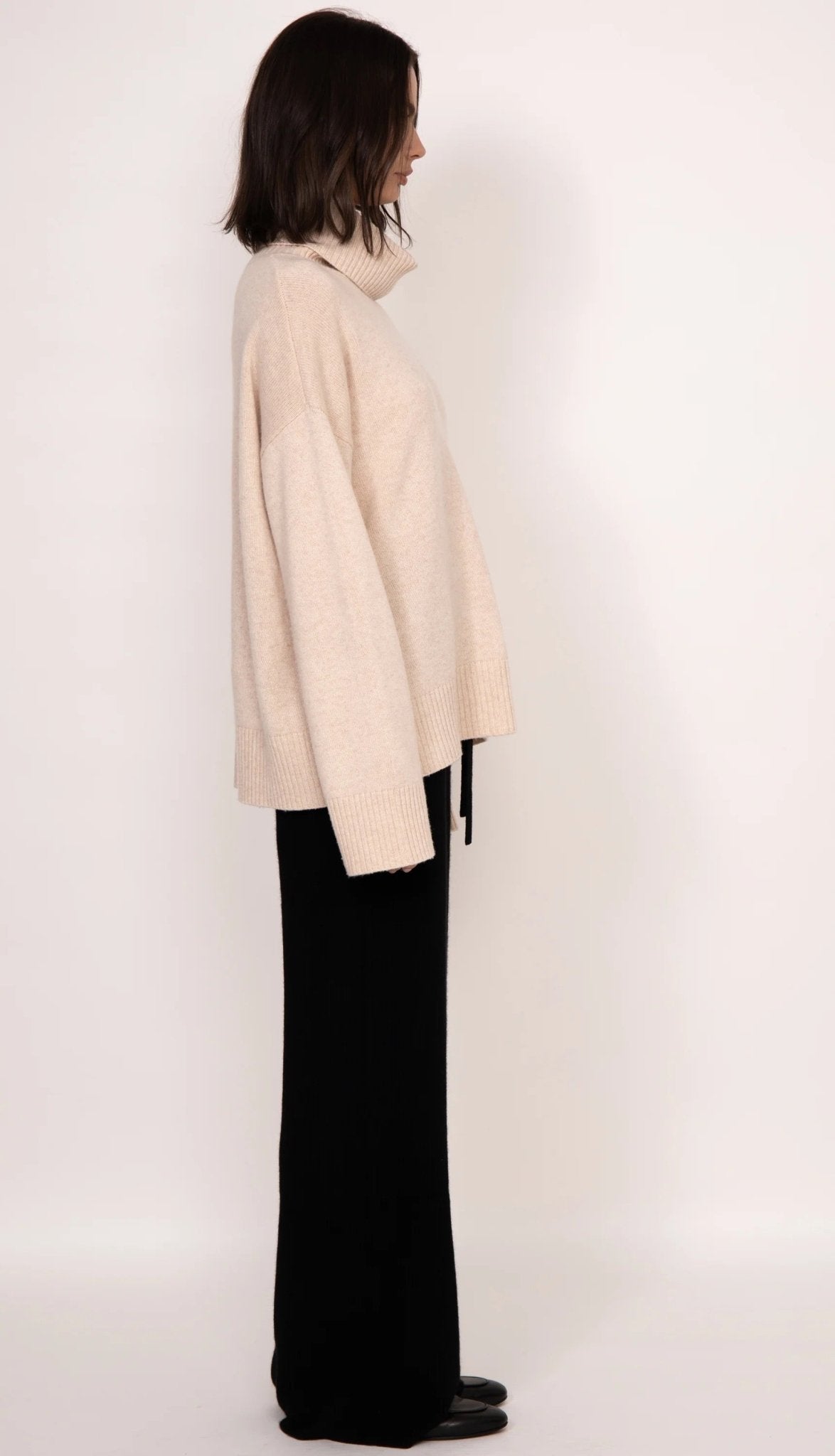 Charlie Oversized 100% Cashmere Turtleneck - Endless Waves