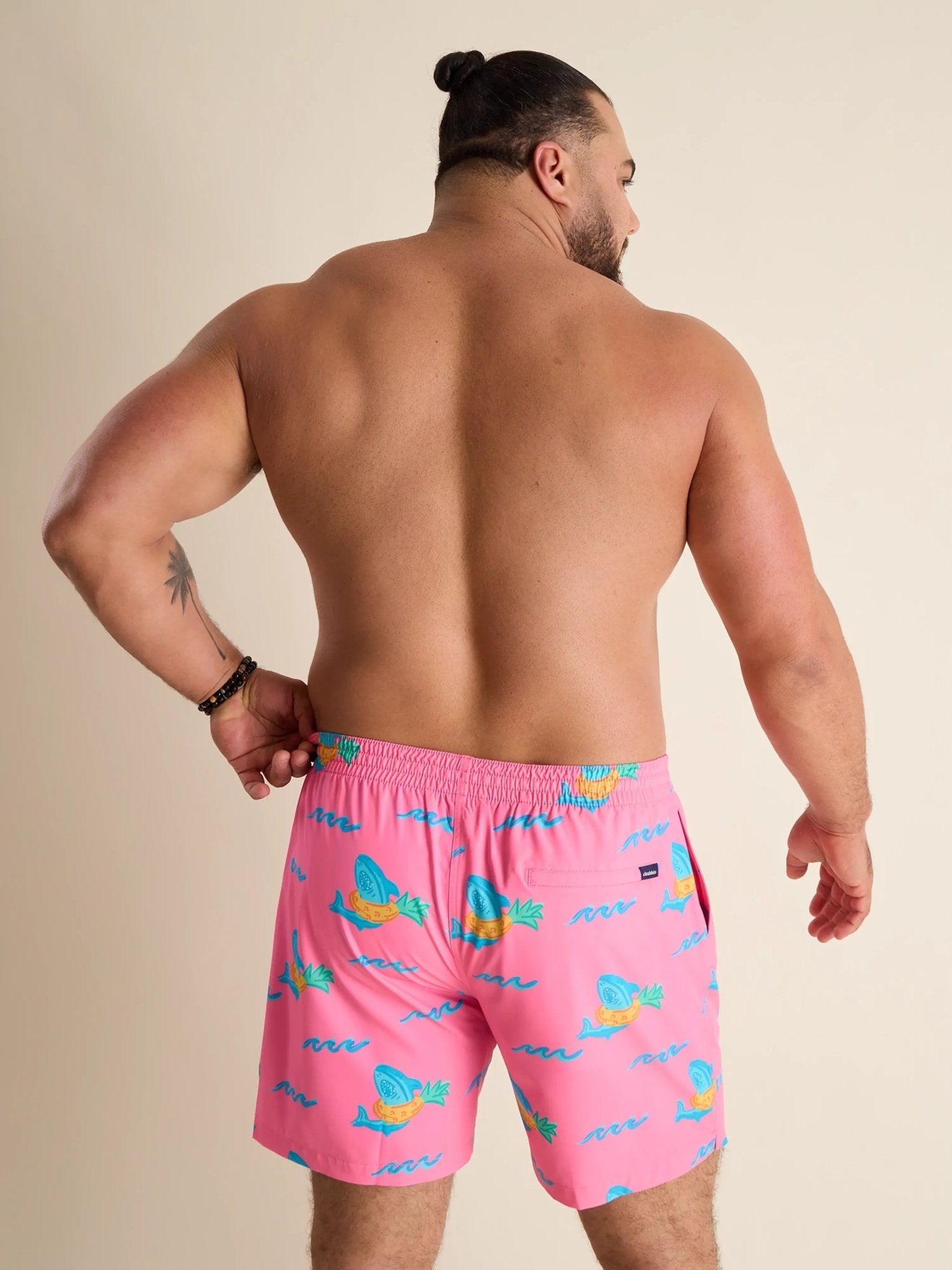 Chubbies Chubbies The Pineapple Floaters Lined Swim Shorts Endless Waves