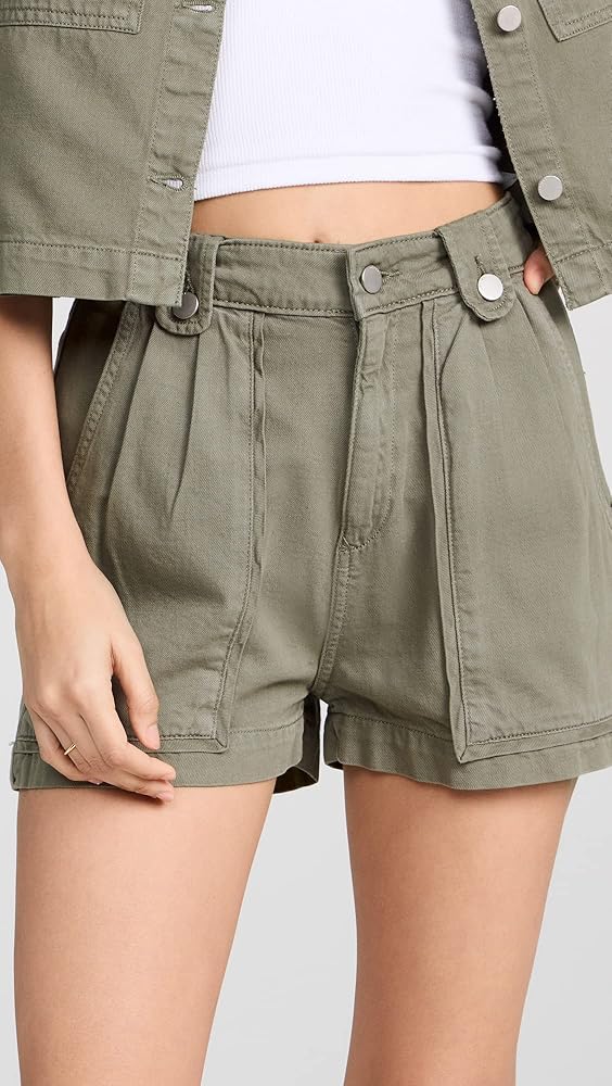 DL1961 Marie Short