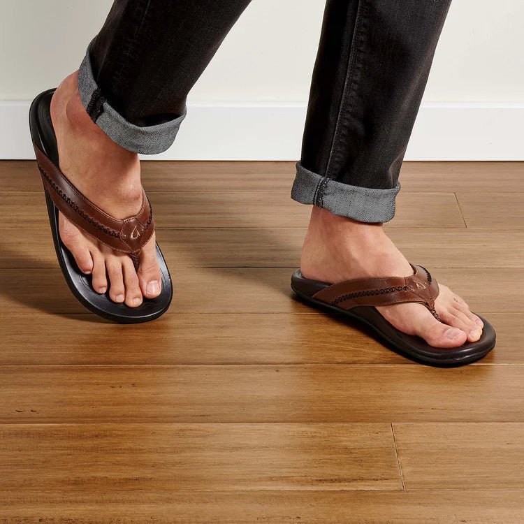 OluKai OluKai Mea Ola Men’s Leather Flip Flops Endless Waves
