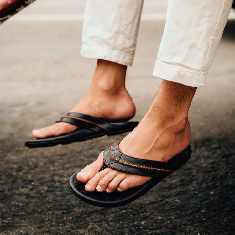 OluKai OluKai Mea Ola Men’s Leather Flip Flops Endless Waves