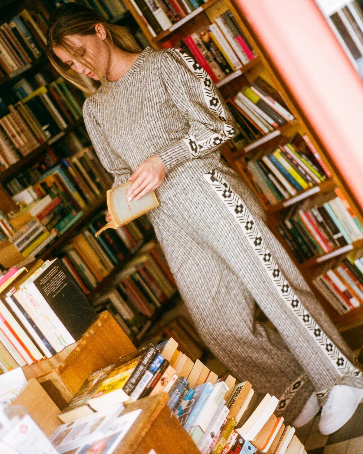 Omika Lydia Sweatshirt - Endless Waves