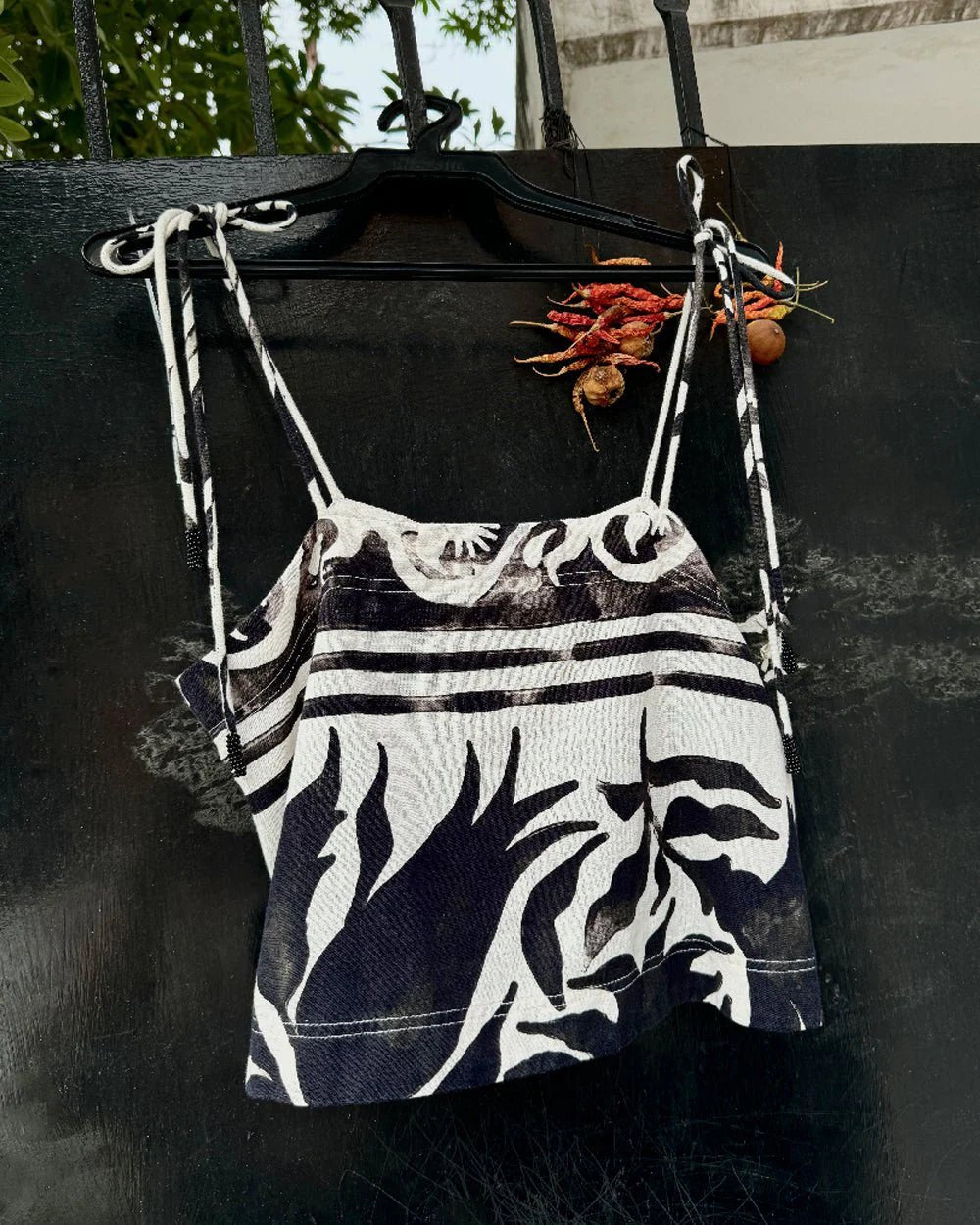 Omika Omika Tillie Tank Endless Waves