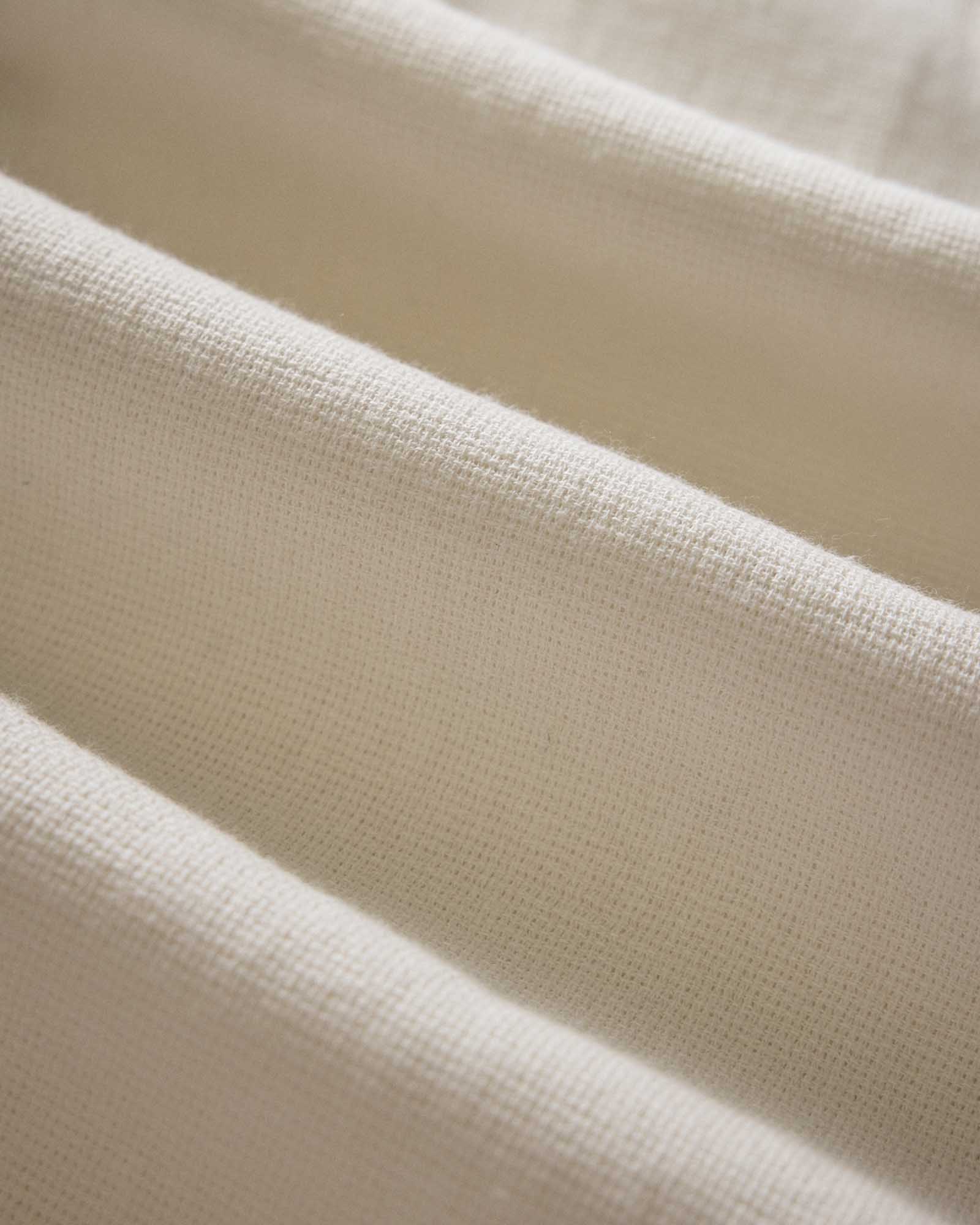 Taylor Stitch The Conrad Shirt in Linen - Endless Waves